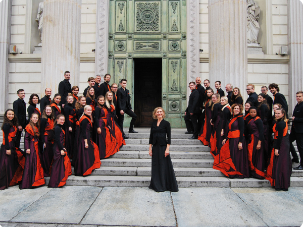 Les 24ème Choralies : Saint Nicholas Choir Litja